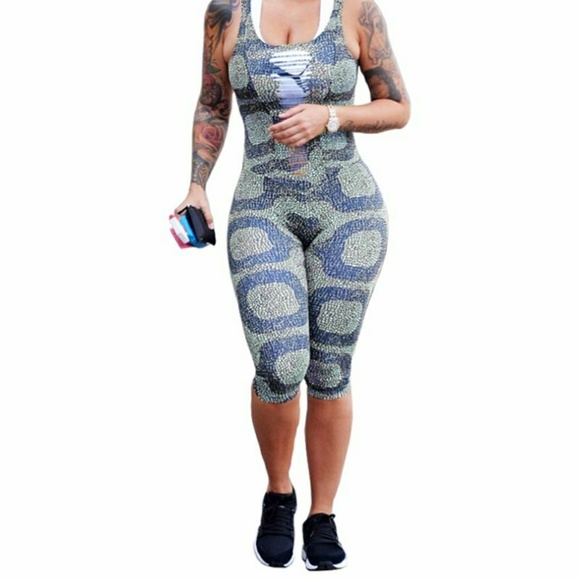 Snake-Burning Big Flower Backless Jumpsuit💰 - Picture 1 of 5